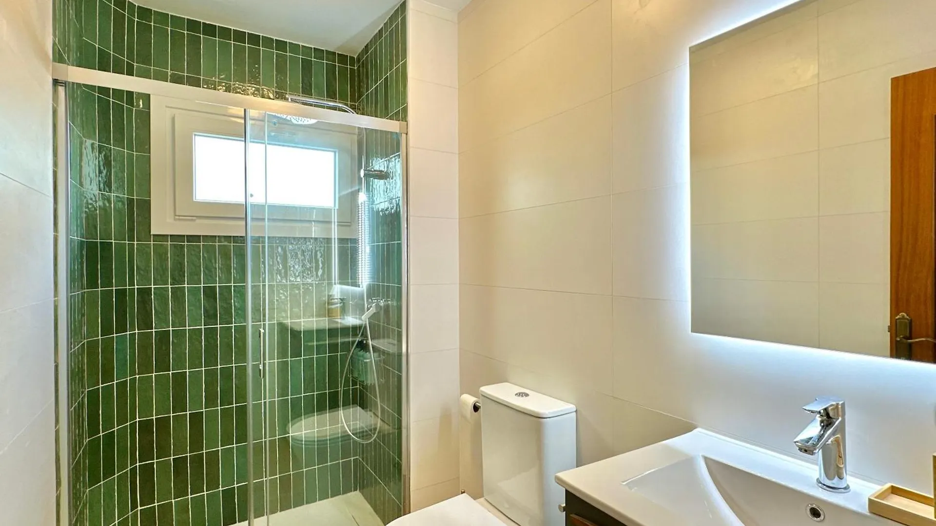 La Casita Verde 2Br - Pool, Parking & Aircon Candelaria Apartment