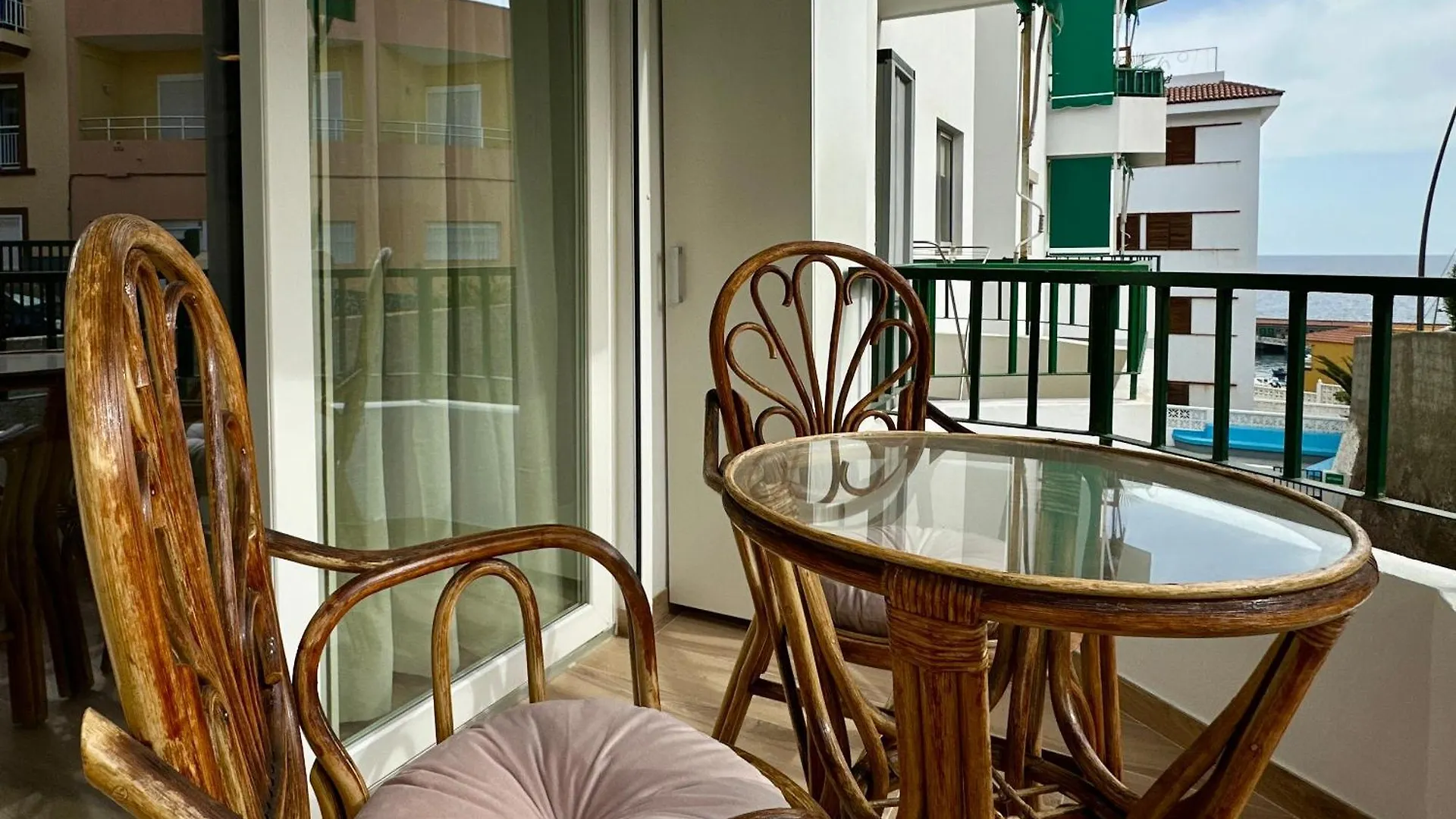 Apartment La Casita Verde 2Br - Pool, Parking & Aircon Candelaria